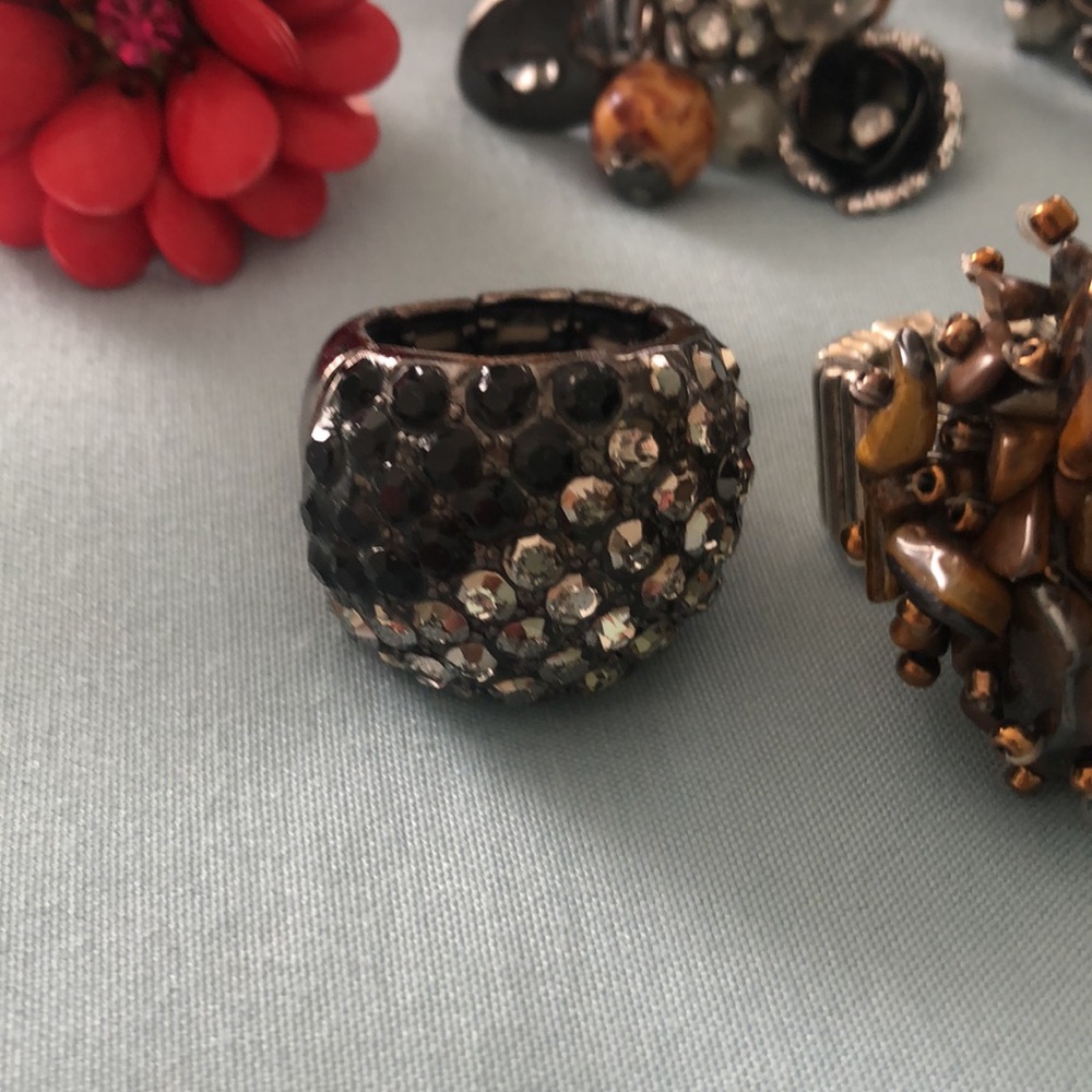 Assortment Stretch Rings (7) - Picture 4 of 7
